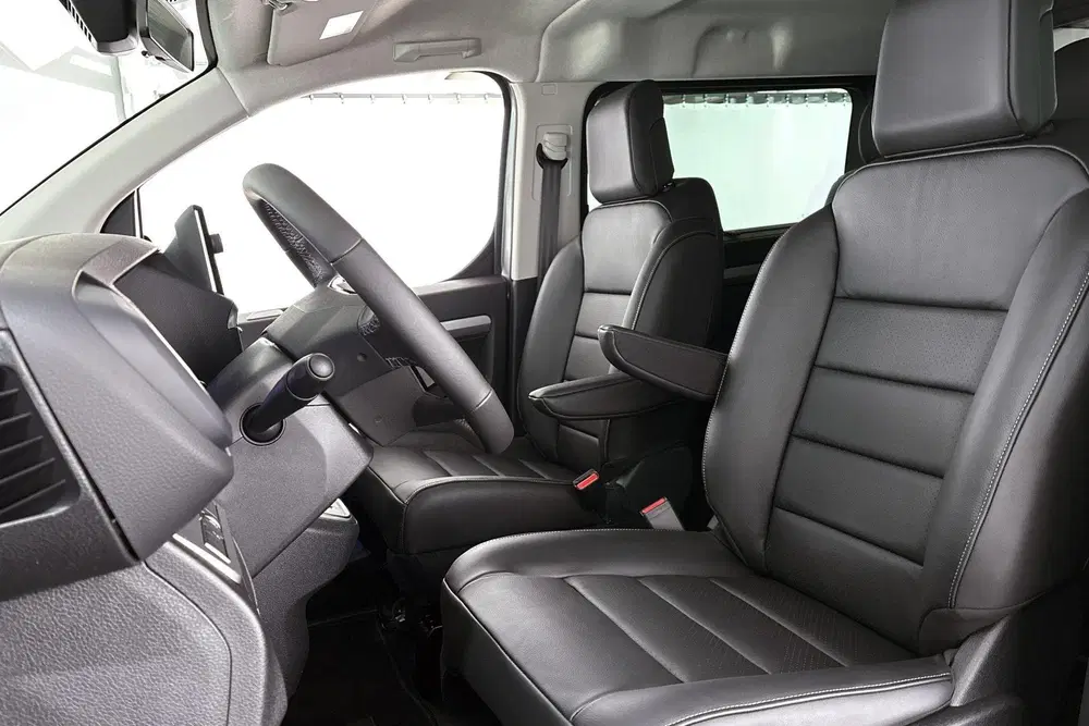 Opel Vivaro 2.2 BlueHDI 180 S&S L3 DC Trekhaak Leder S uit 2026, foto 6