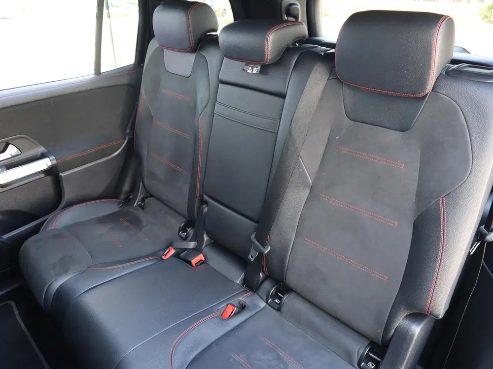 Mercedes-Benz EQB 300 4MATIC AMG Line 7p. 67 kWh uit 2022, foto 12