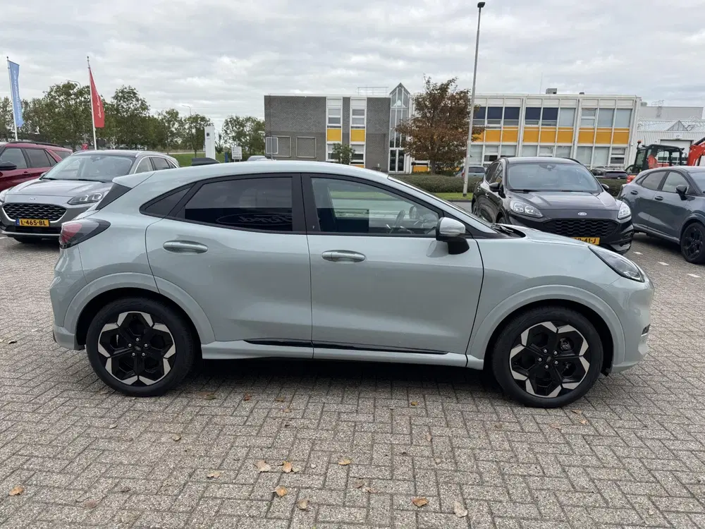 Ford Puma Gen-E Premium 47 kWh 168pk uit 2026, foto 2