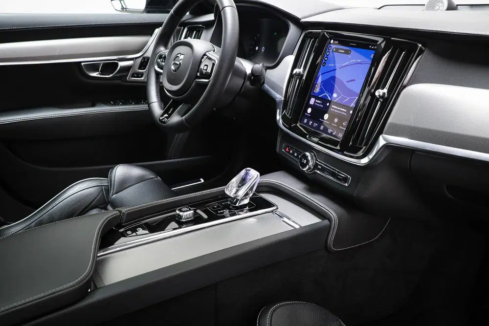 Volvo S90 2.0 B5 Ultimate Dark uit 2023, foto 4