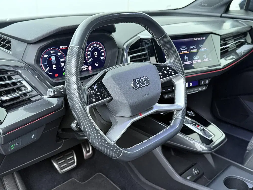 Audi Q4 e-tron 40 Advanced edition 77 kWh uit 2021, foto 6