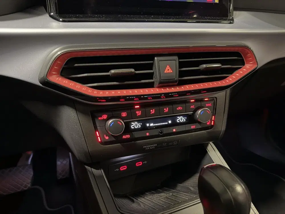 SEAT Ibiza 1.5 TSI FR 150PK DSG Pano Virtual Facelift uit 2022, foto 14