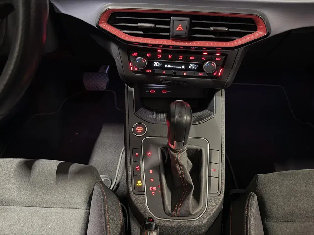 SEAT Ibiza 1.5 TSI FR 150PK DSG Pano Virtual Facelift uit 2022, foto 15