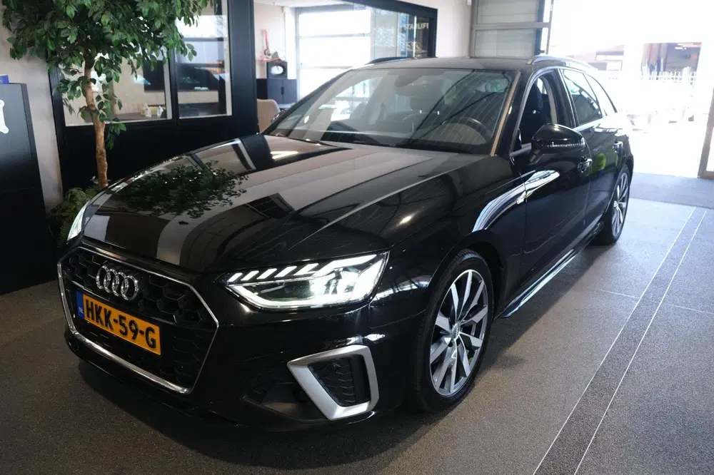 Audi A4 35 TFSI S-line S-tronic 150PK NW Model Nav uit 2019, foto 10
