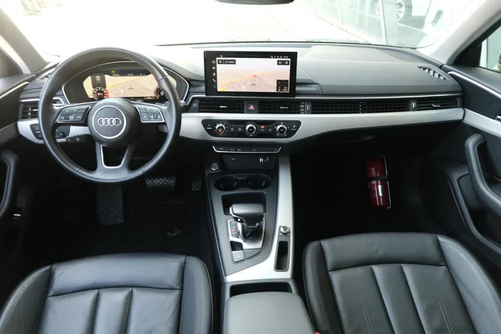Audi A4 35 TFSI S-line S-tronic 150PK NW Model Nav uit 2019, foto 12