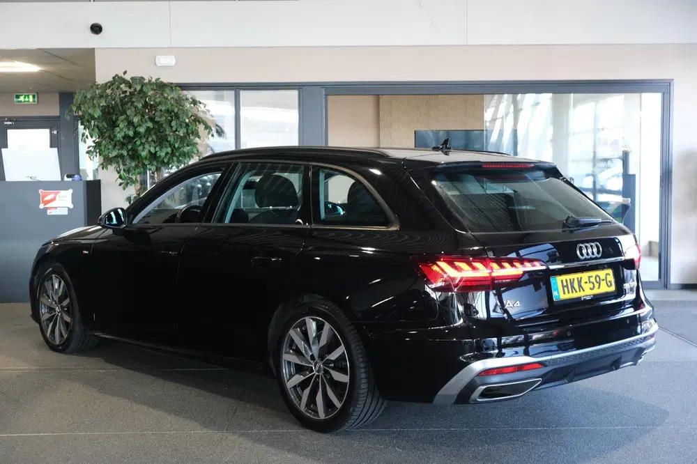 Audi A4 35 TFSI S-line S-tronic 150PK NW Model Nav uit 2019, foto 2