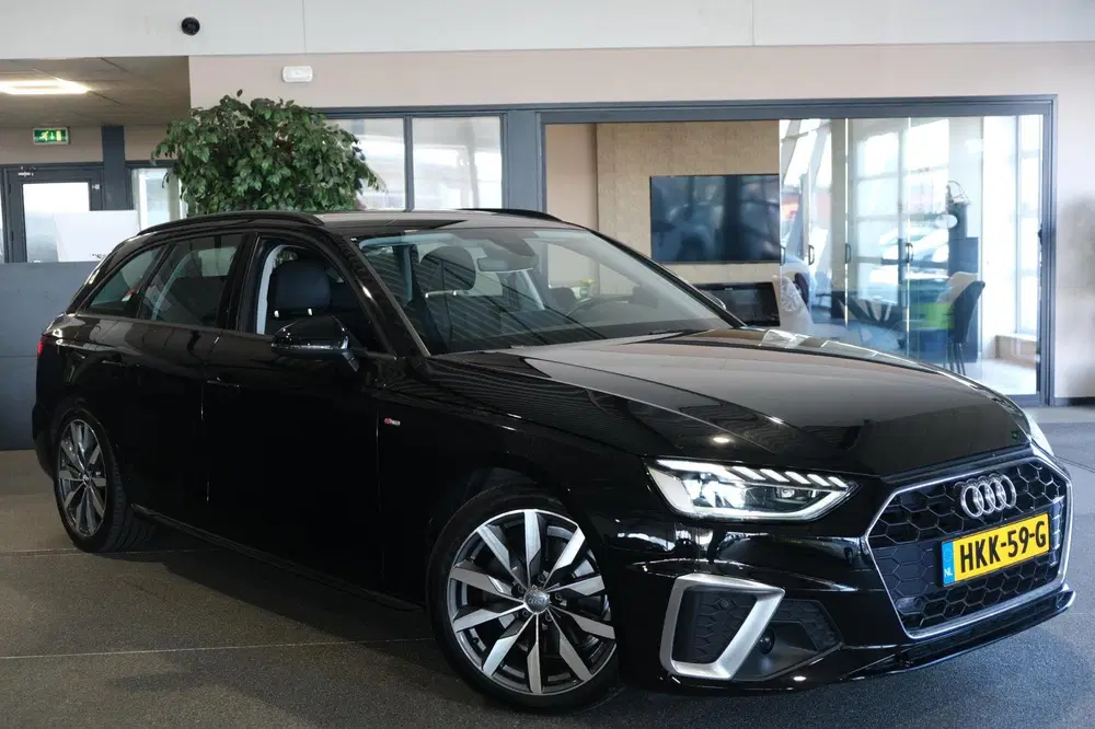 Audi A4 35 TFSI S-line S-tronic 150PK NW Model Nav uit 2019, foto 5