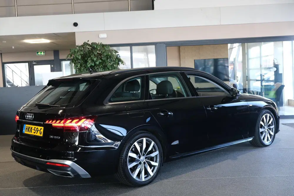 Audi A4 35 TFSI S-line S-tronic 150PK NW Model Nav uit 2019, foto 7
