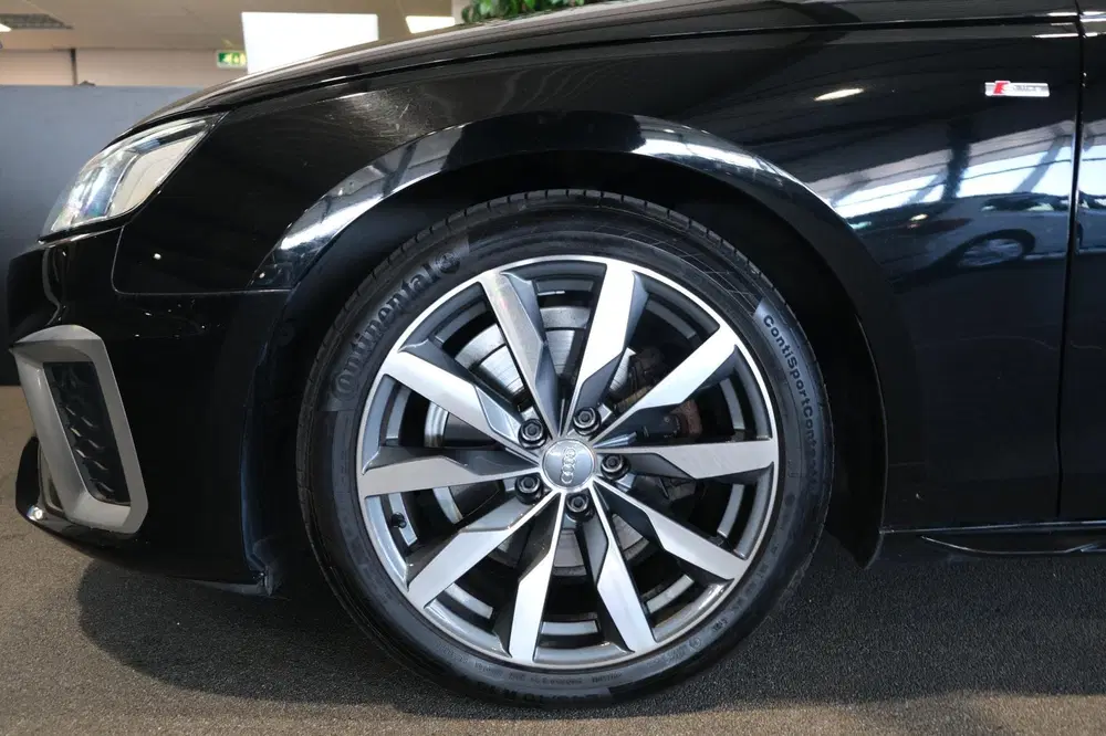Audi A4 35 TFSI S-line S-tronic 150PK NW Model Nav uit 2019, foto 9