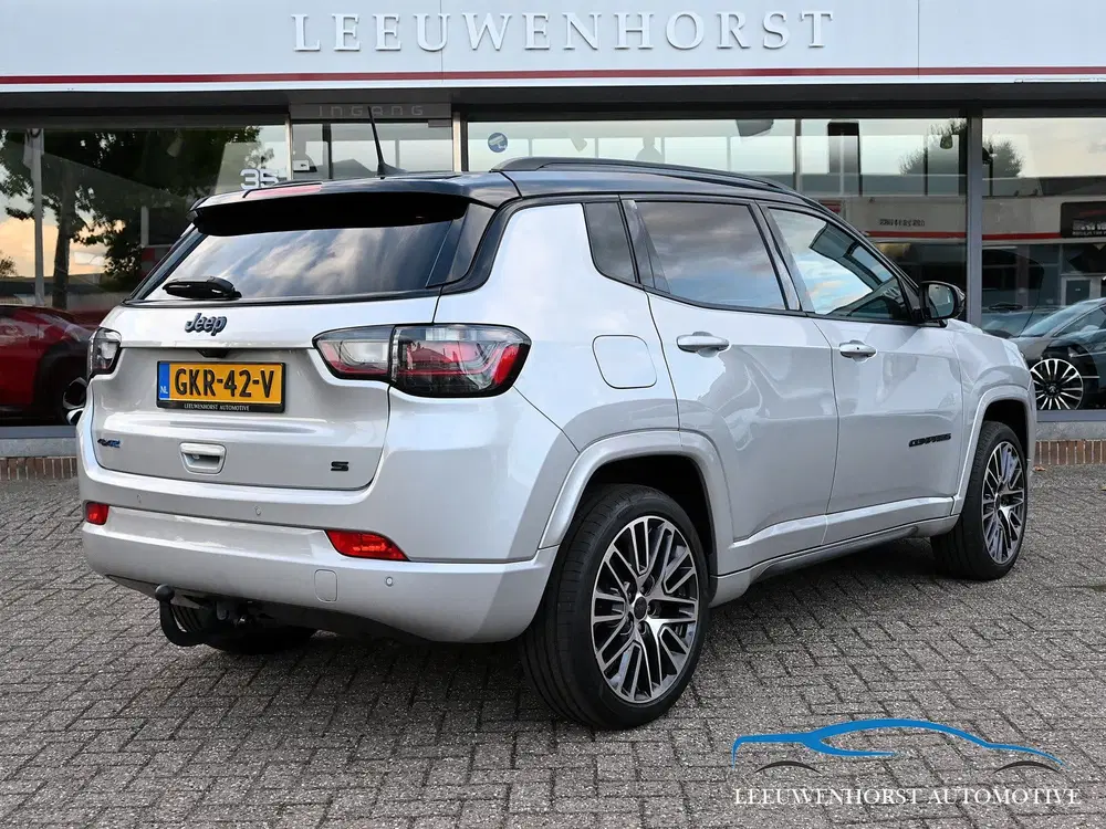 Jeep Compass 4xe 240 Plug-in Hybrid Electric S uit 2022, foto 2