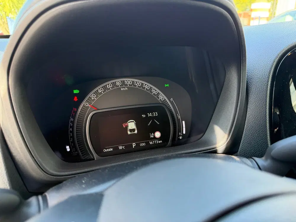 Toyota Aygo X 1.0 VVT-i S-CVT Play Automaat (BOVAG uit 2026, foto 14