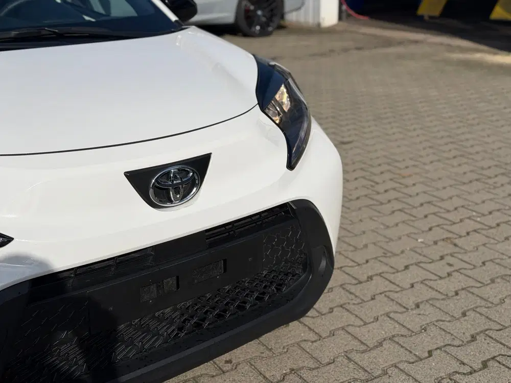 Toyota Aygo X 1.0 VVT-i S-CVT Play Automaat (BOVAG uit 2026, foto 3