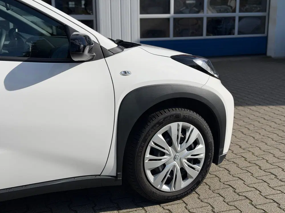 Toyota Aygo X 1.0 VVT-i S-CVT Play Automaat (BOVAG uit 2026, foto 5