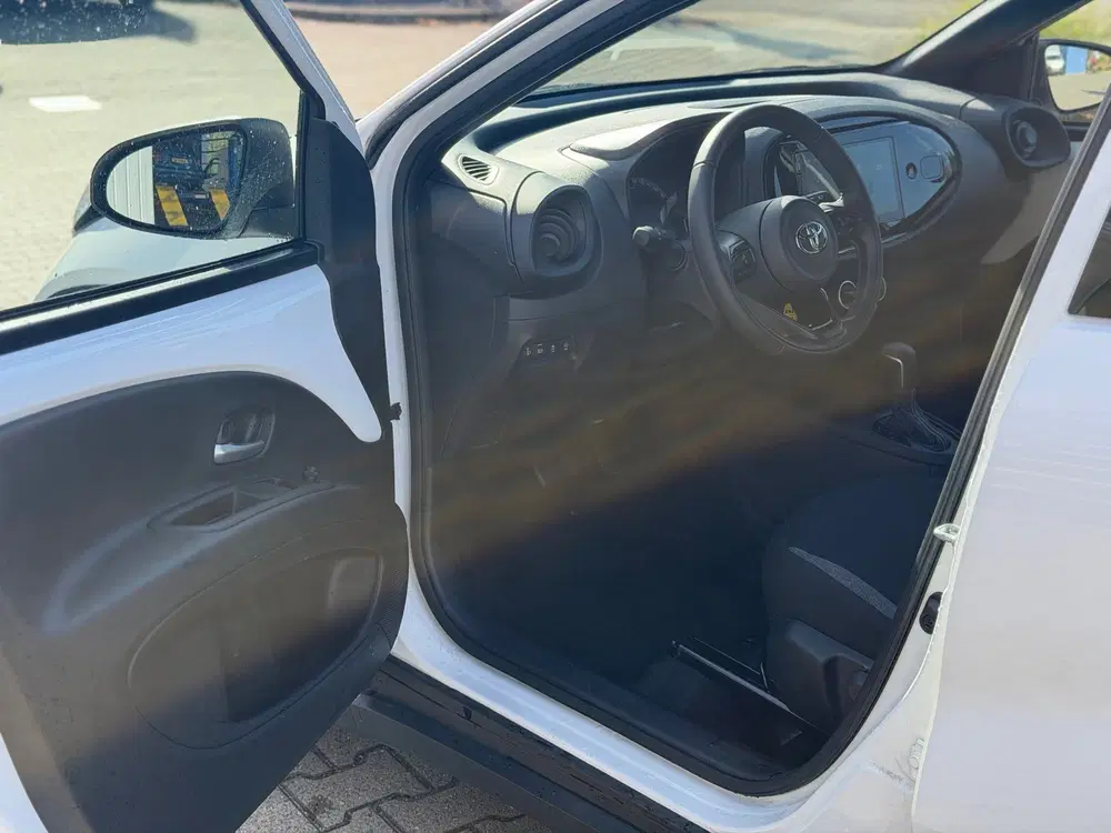 Toyota Aygo X 1.0 VVT-i S-CVT Play Automaat (BOVAG uit 2026, foto 9
