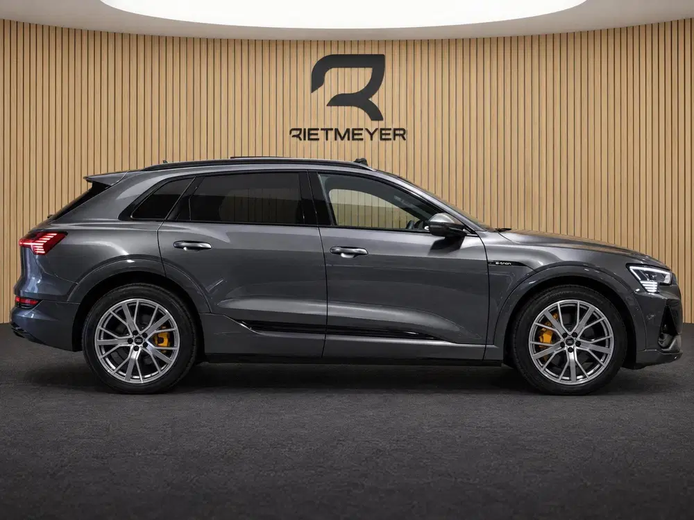 Audi e-tron 55 quattro Advanced S Line 95 kWh uit 2023, foto 11