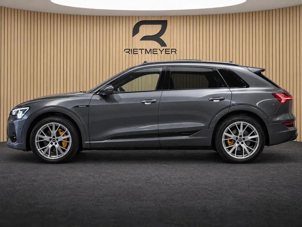 Audi e-tron 55 quattro Advanced S Line 95 kWh uit 2023, foto 2