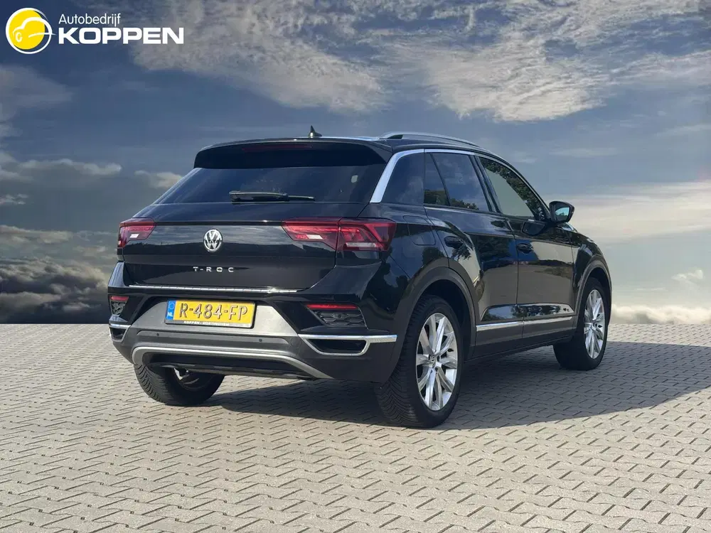 Volkswagen T-Roc 1.5 TSI Sport Automaat uit 2020, foto 2