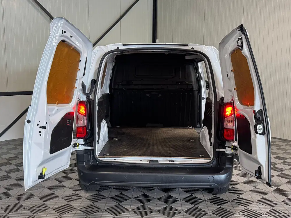 Fiat Doblo Cargo 1.2 Turbo 81kw uit 2023, foto 10