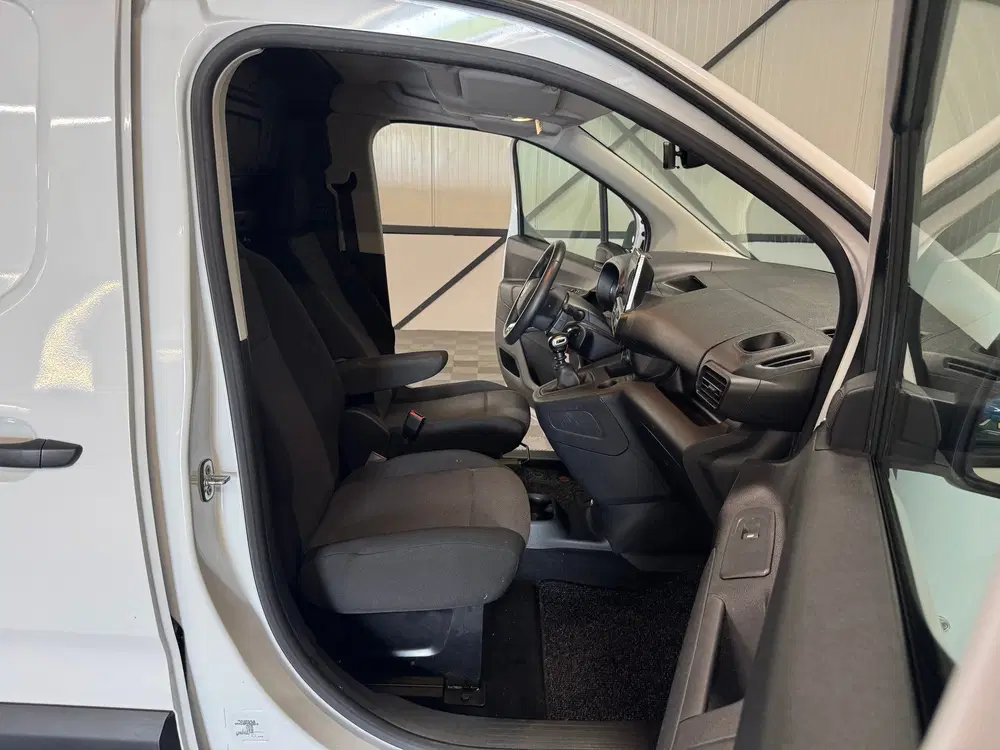 Fiat Doblo Cargo 1.2 Turbo 81kw uit 2023, foto 5