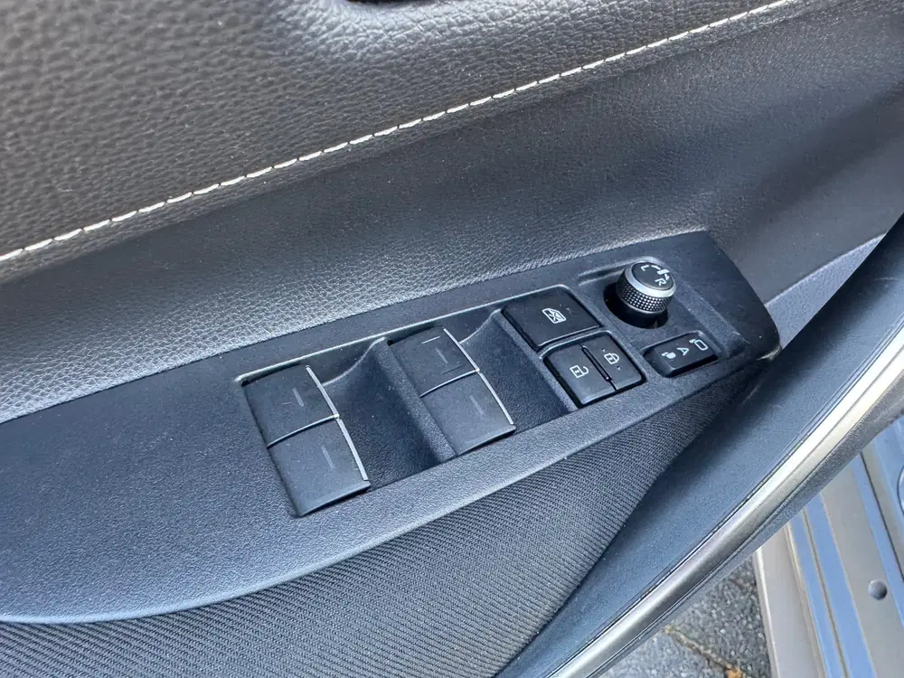 Toyota Corolla 2.0 Hybrid First Edition Camera uit 2019, foto 12