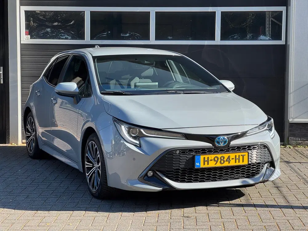 Toyota Corolla 2.0 Hybrid First Edition Camera uit 2019, foto 3