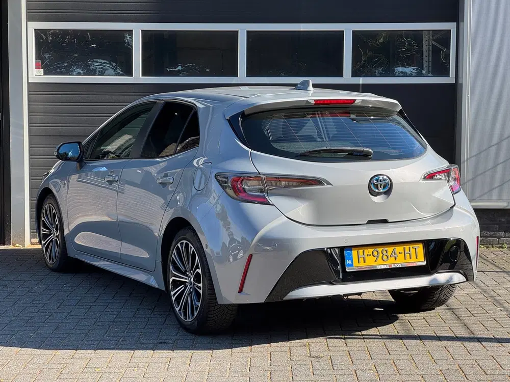 Toyota Corolla 2.0 Hybrid First Edition Camera uit 2019, foto 6