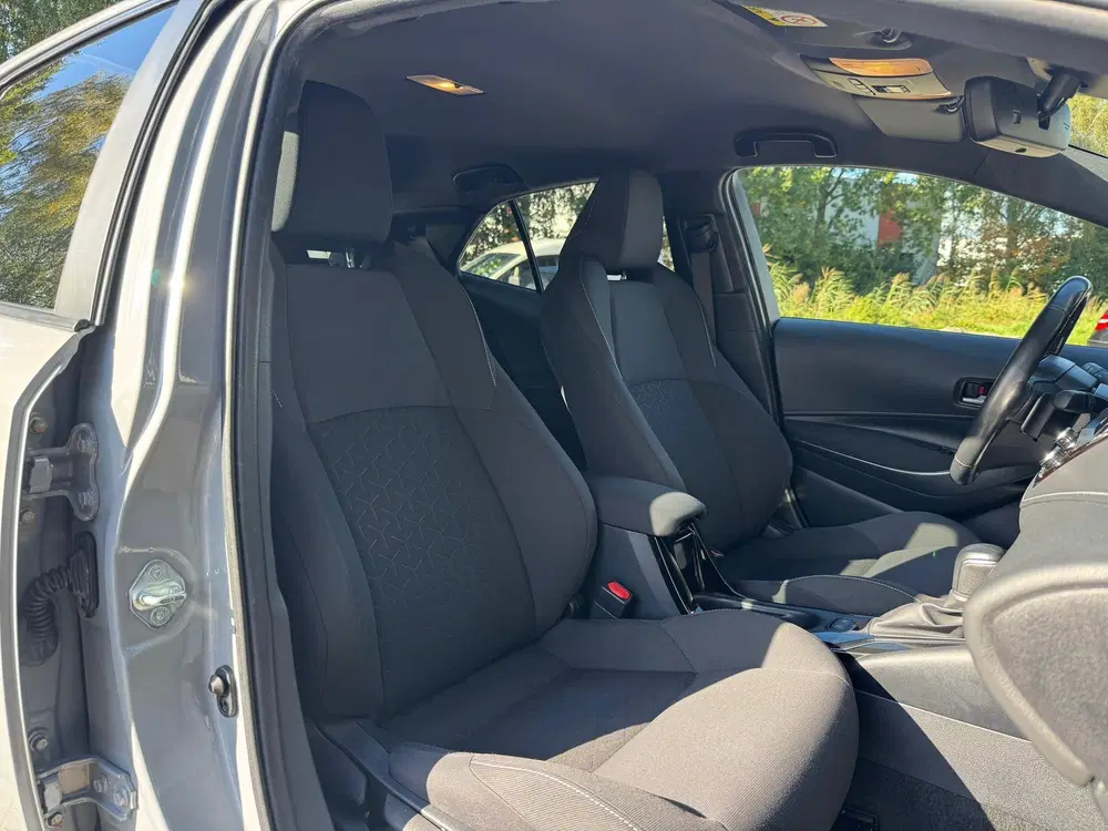 Toyota Corolla 2.0 Hybrid First Edition Camera uit 2019, foto 7