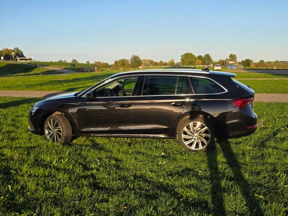 Skoda Octavia 2023 Skoda Octavia 1.4 TSI Phev 245PK uit 2023, foto 2