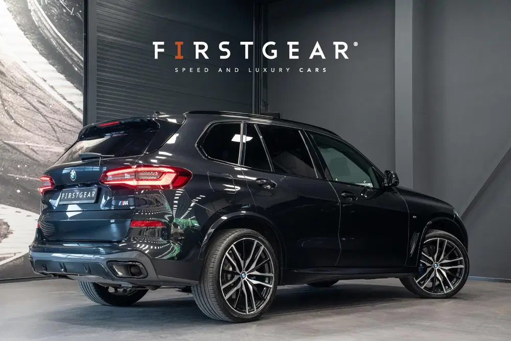 BMW X5 xDrive40d High Executive *M-Sport uit 2021, foto 2