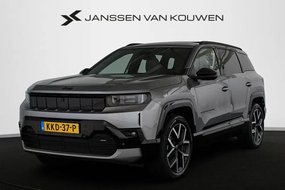 Jeep Compass First Edition 74 kWh Panoramadak 360 Camer uit 2026