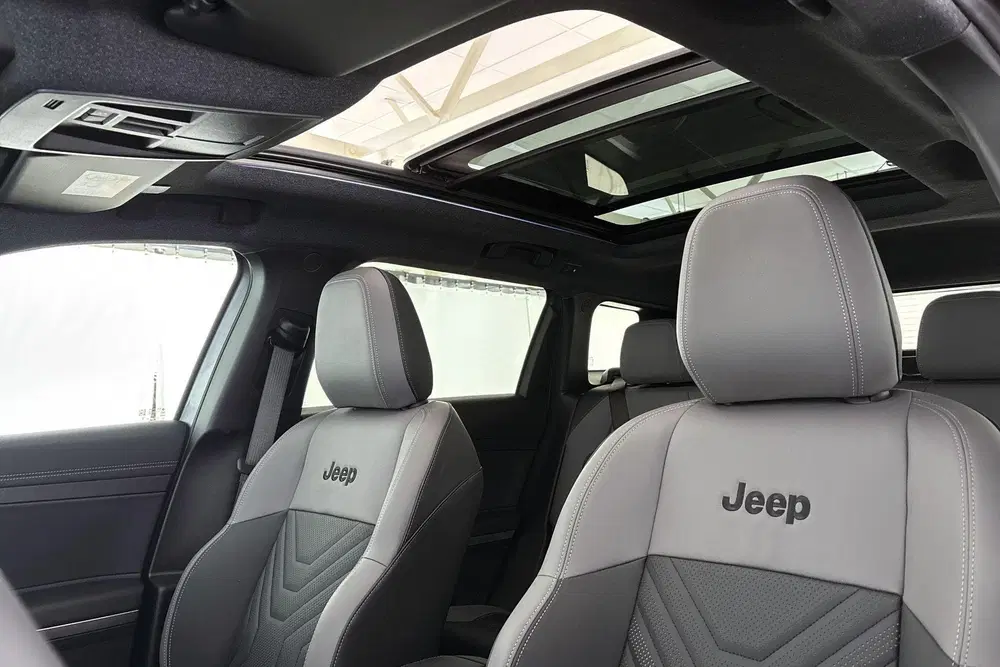 Jeep Compass First Edition 74 kWh Panoramadak 360 Camer uit 2026, foto 8