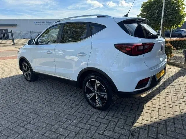 MG ZS ZS Electric 143pk 2020 Wit Panoramadak uit 2020, foto 9