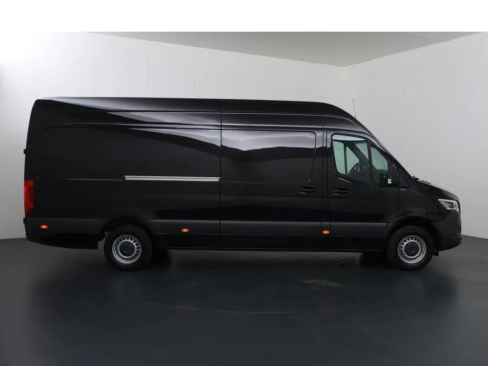 Mercedes-Benz Sprinter 315 CDI uit 2024, foto 6