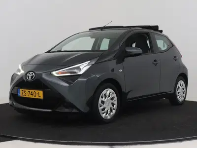 Toyota Aygo 1.0 VVT-i x-play Automaat uit 2019
