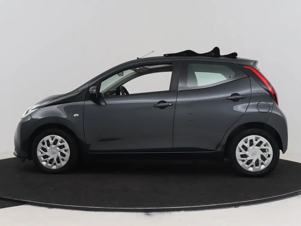Toyota Aygo 1.0 VVT-i x-play Automaat uit 2019, foto 3