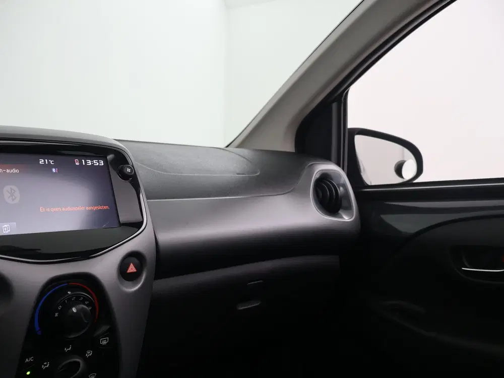 Toyota Aygo 1.0 VVT-i x-play Automaat uit 2019, foto 6