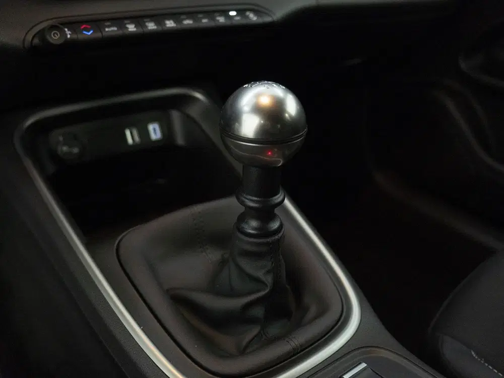 Jeep Avenger 1.2 Longitude uit 2025, foto 11