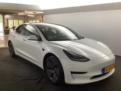Tesla Model 3 uit 2021