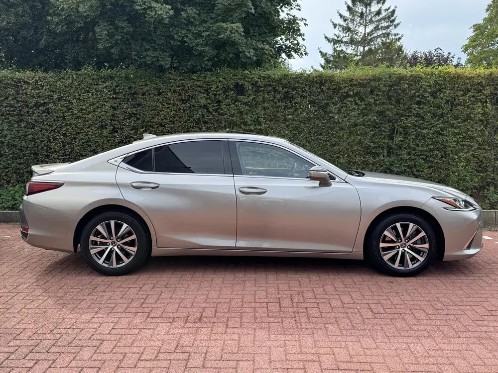 Lexus ES 300h DEALER ONDERHOUDEN *Nette Auto* uit 2020, foto 13