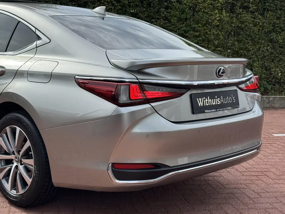 Lexus ES 300h DEALER ONDERHOUDEN *Nette Auto* uit 2020, foto 14