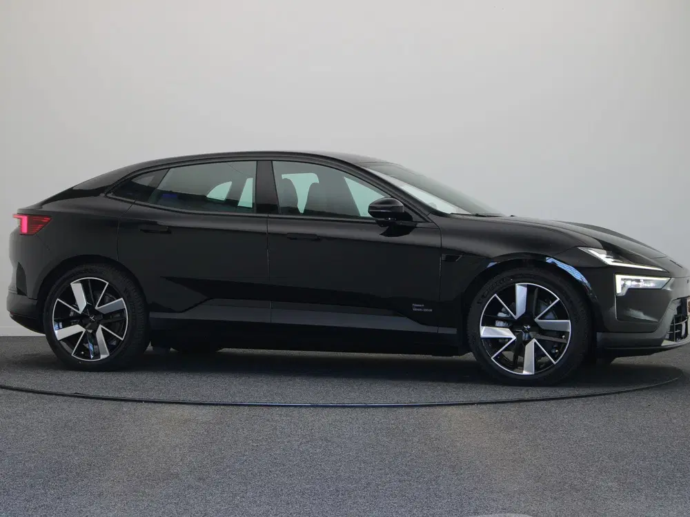 Polestar 4 Long Range Single motor 100 kWh uit 2024, foto 10