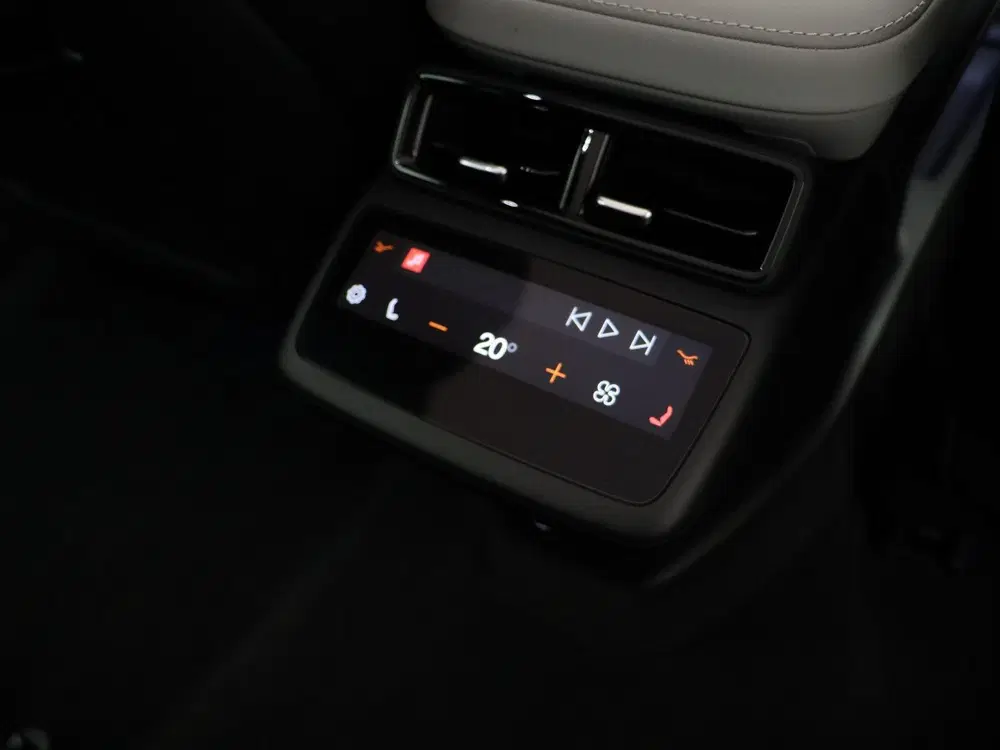 Polestar 4 Long Range Single motor 100 kWh uit 2024, foto 4