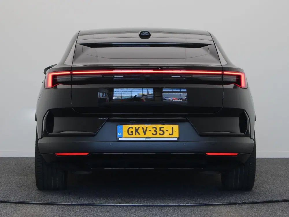 Polestar 4 Long Range Single motor 100 kWh uit 2024, foto 7