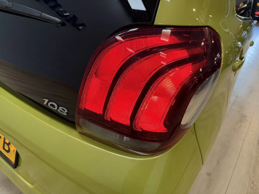 Peugeot 108 1.0 e-VTi Allure TOP Airco ECC uit 2019, foto 11