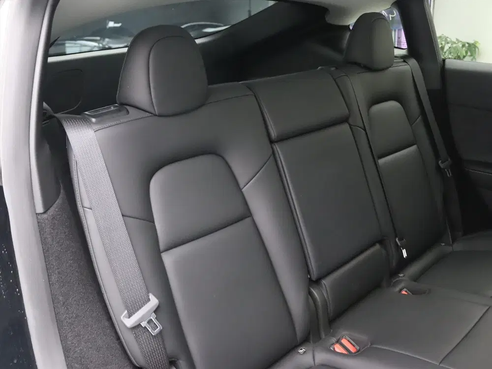 Tesla Model Y Long Range AWD 75kWh 351pk 93% SoH [ TREKH uit 2023, foto 14