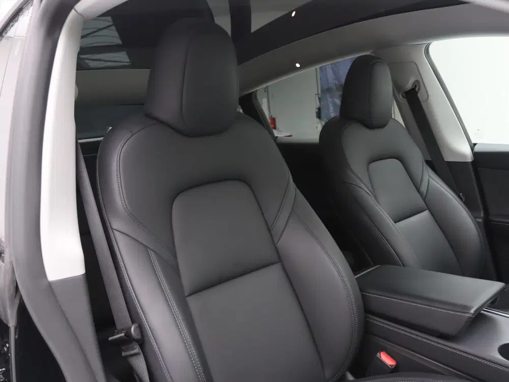 Tesla Model Y Long Range AWD 75kWh 351pk 93% SoH [ TREKH uit 2023, foto 15