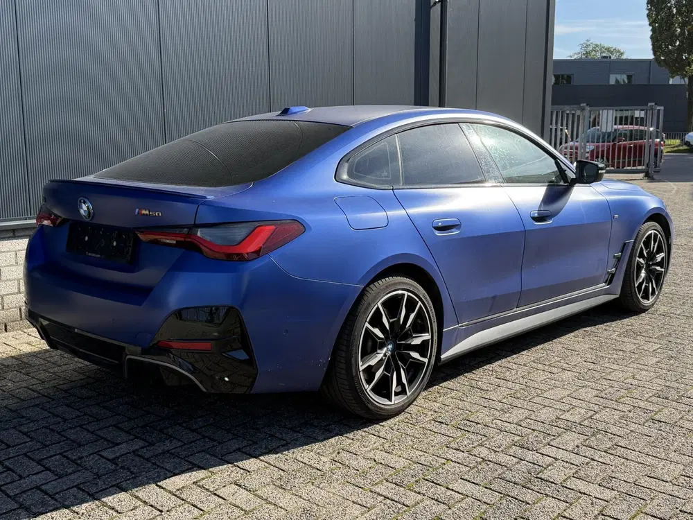 BMW i4 M50 High Executive 84 kWh 19" uit 2023, foto 2