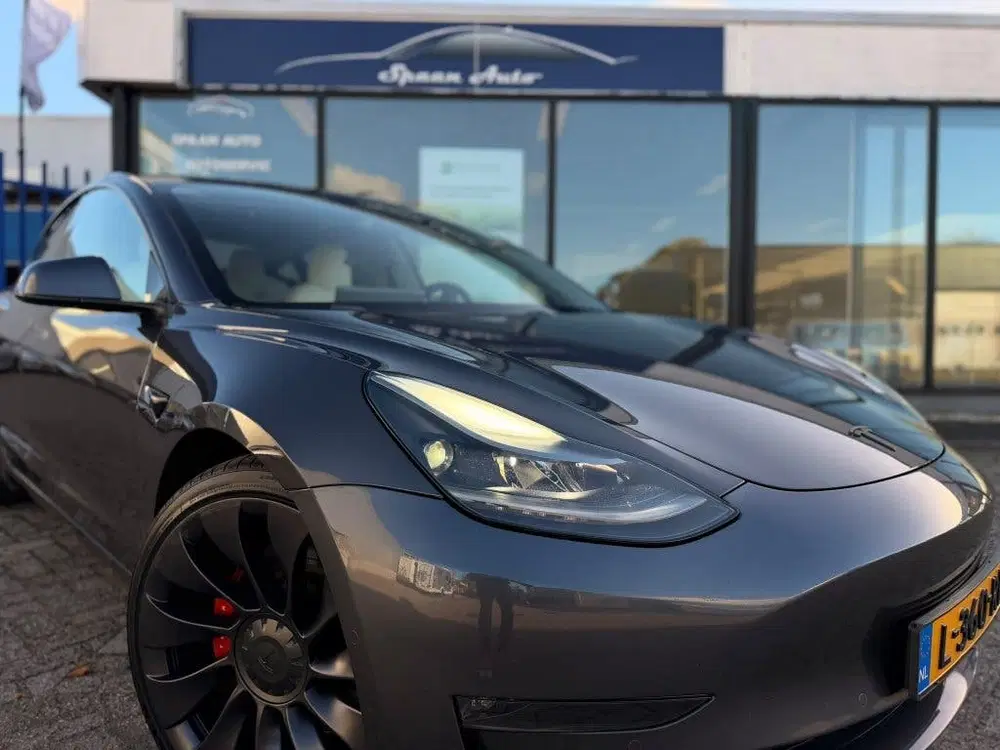 Tesla Model 3 Performance AWD75kWh uit 2021, foto 11