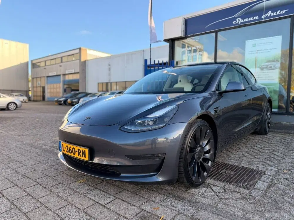 Tesla Model 3 Performance AWD75kWh uit 2021, foto 6