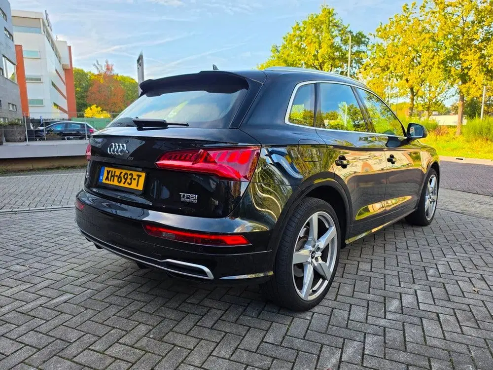 Audi Q5 2.0 TFSI quattro Sport S Line Edition uit 2019, foto 4